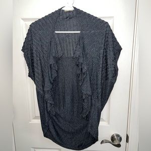 NWT Cactus Woman’s Shrug short sleeve with ruffle Gray size Small